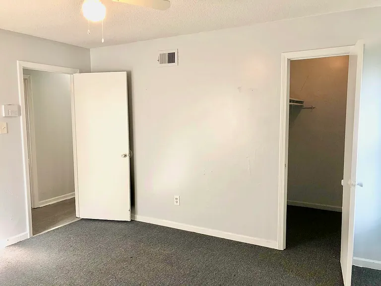 5270 Broken Oak Dr — Photo 6