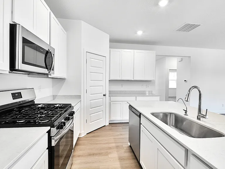 404 W Monroe St — Photo 9