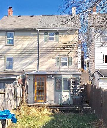 2nd image of 1360 Vienna St