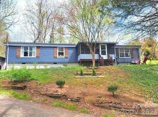 41 W Skyland Cir, Woodfin, NC 28804