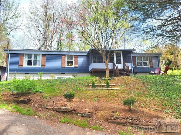 41 W Skyland Cir, Woodfin, NC 28804