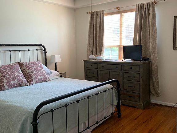 5th image of 1601A Hunting Creek Dr Unit A