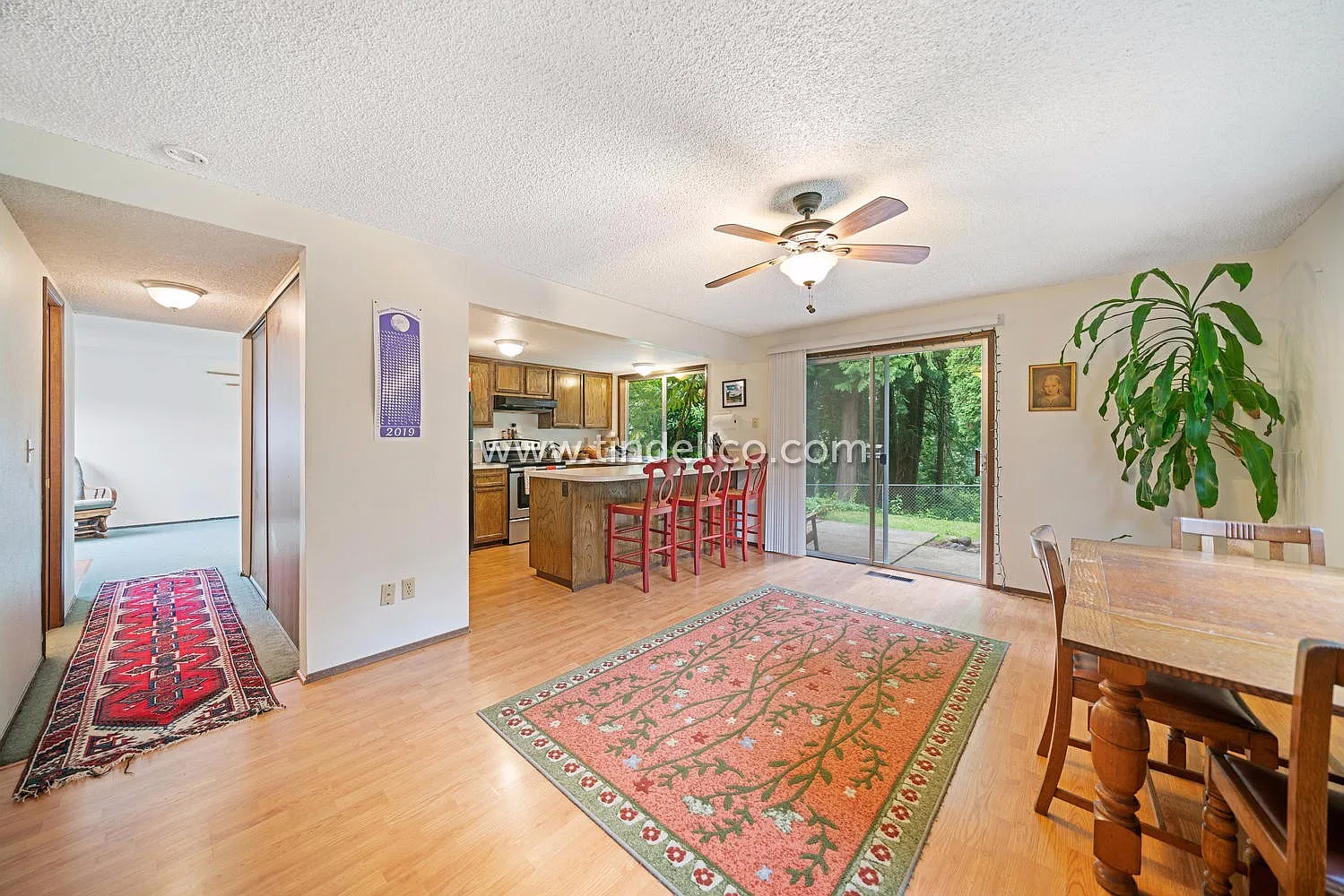3 bed, 1.5 bath, 1360 sqft, $2,395 — Photo 1