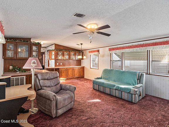 4th image of 286 Liberty Ln