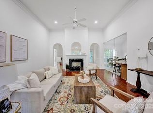 1729 Turning Leaf Ct, Charlotte, NC 28262