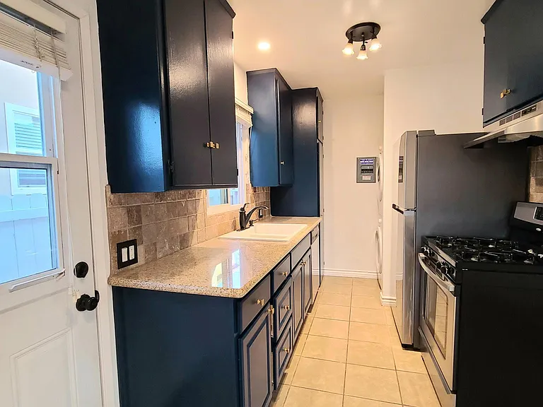 1801 Dorchester Ave #A — Photo 10