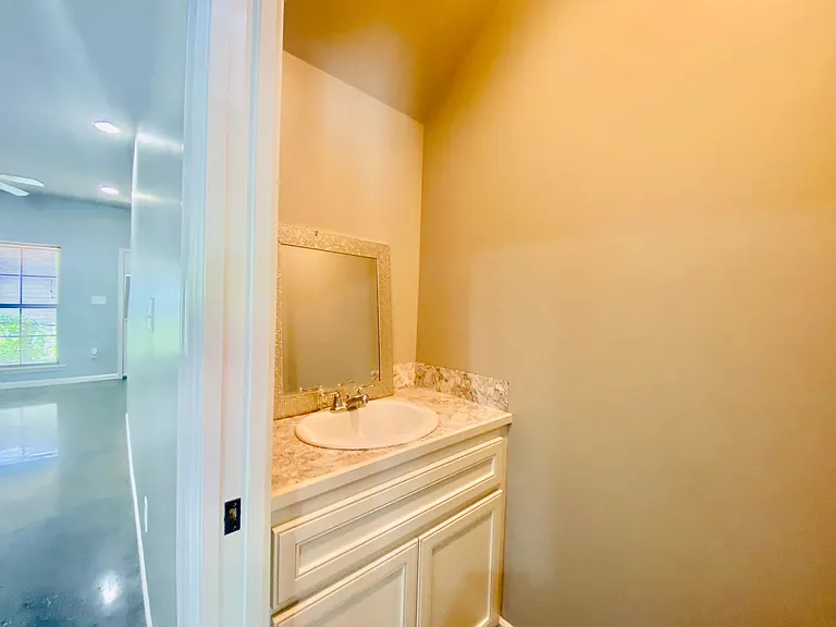 428 General Mouton Ave — Photo 8