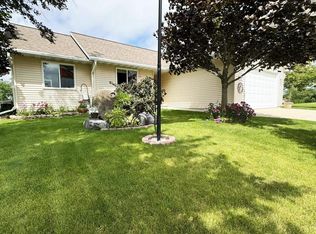 457 Nickolas St, Randolph, WI 53956