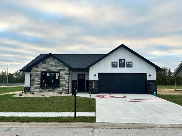 3601 Justine Dr, Pontoon Beach, IL 62040