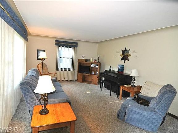 3rd image of 172 Cambridge Ave