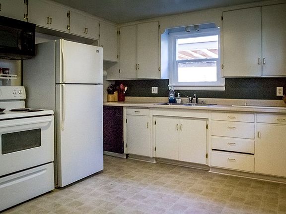 3rd image of 704 White St