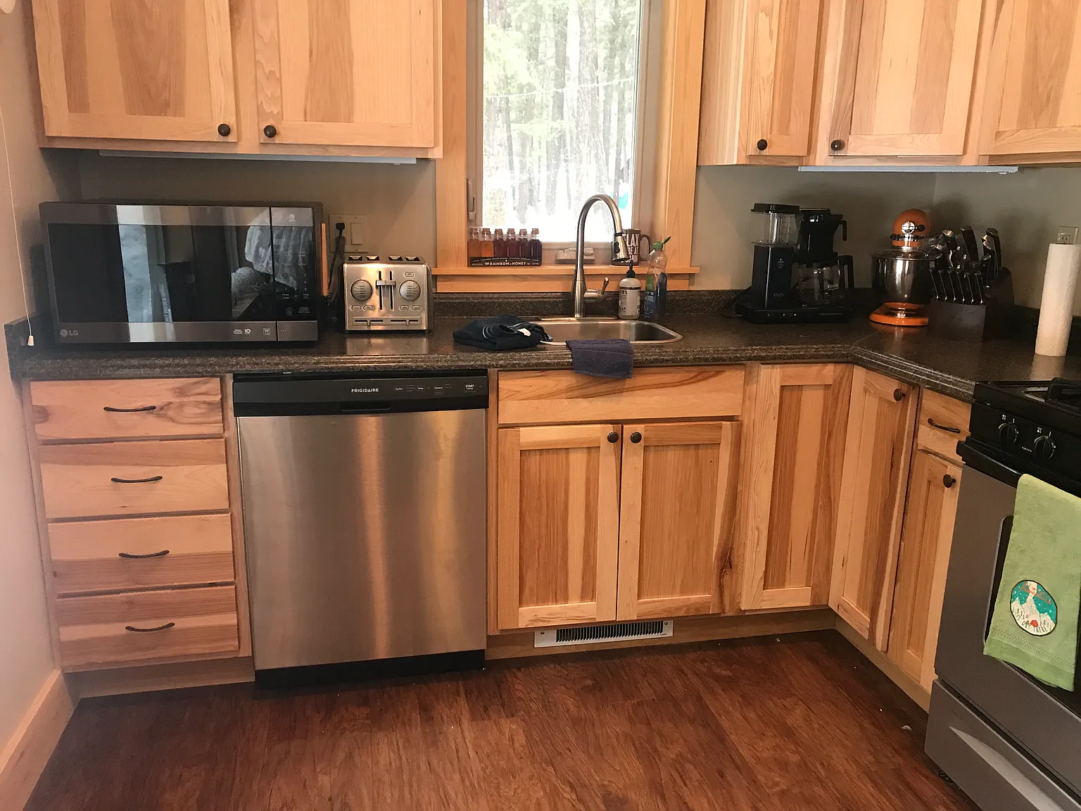 4 Rainbow Rd — Photo 4