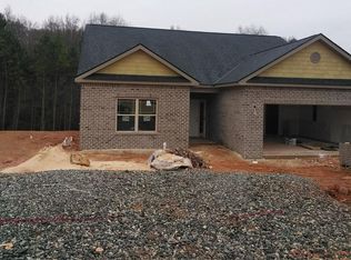 675 Skyview Dr, Commerce, GA 30529