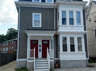 27 Myrtle St, Pawtucket, RI 02860