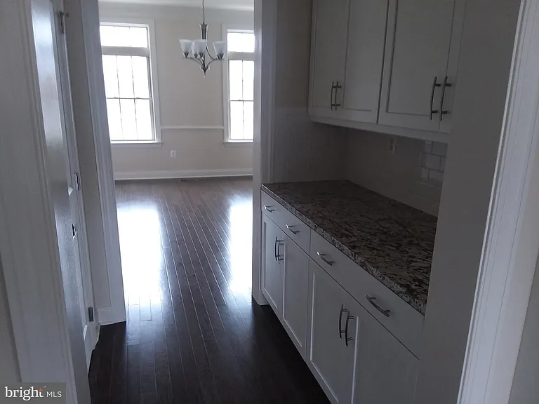 22595 Windsor Locks Sq — Photo 13