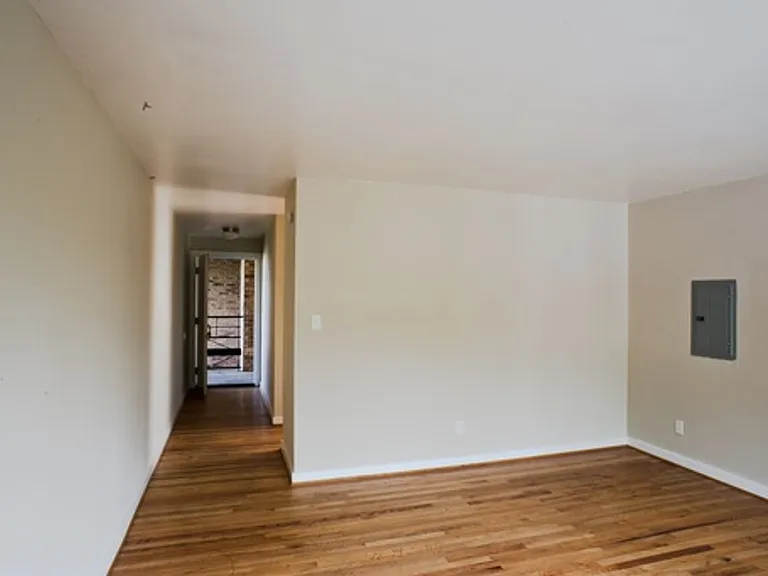 7700 12th Ave SW — Photo 2