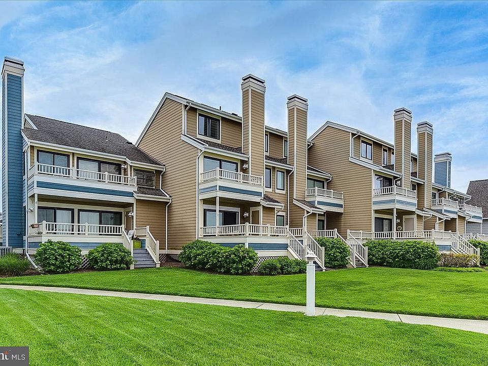 1st image of 226 N Heron Dr #2262