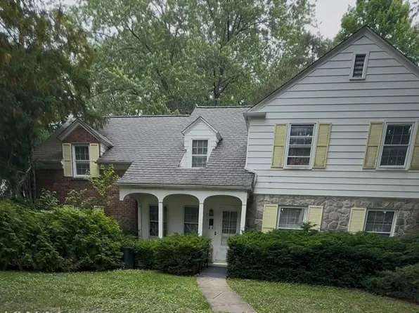 673 Ardmoor Dr, Bloomfield Hills, MI 48301