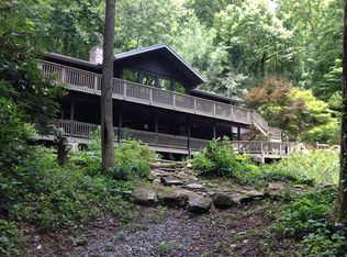 376 Hutchinson Rd, Sylva, NC 28779