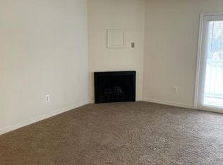 711 Knightsbridge Dr #7, Hagerstown, MD 21740