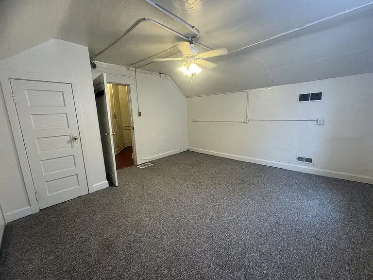 215 E 9th St — Photo 7