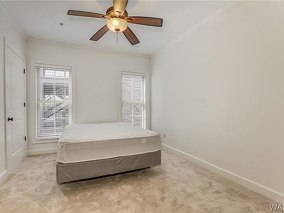 5th image of 820 Frank Thomas Ave Unit 105