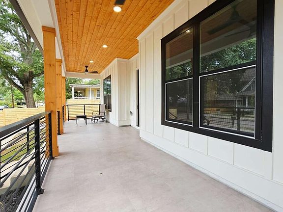 4th image of 205 Murray Hill Ave