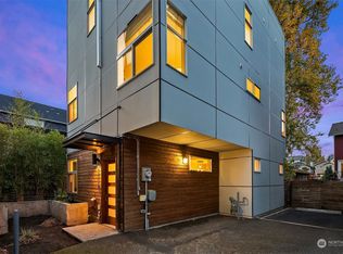 2838 SW Genesee St UNIT A, Seattle, WA 98126
