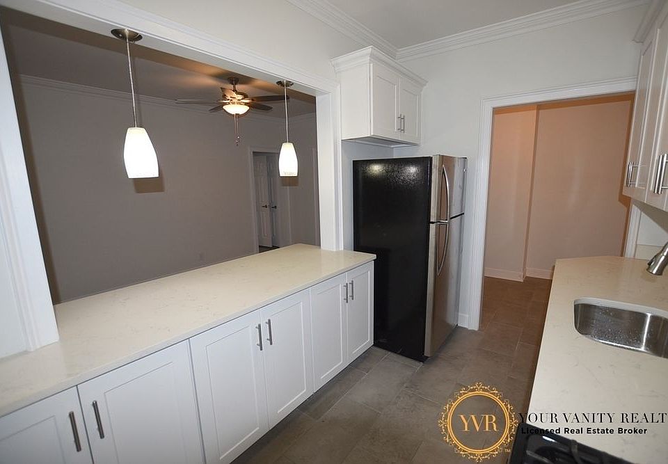 1st image of 4830 41st St APT 1R