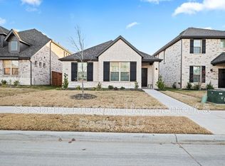 16924 Post Cedar Dr, Justin, TX 76247