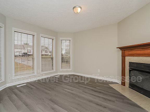 2nd image of 804 Highland Dr