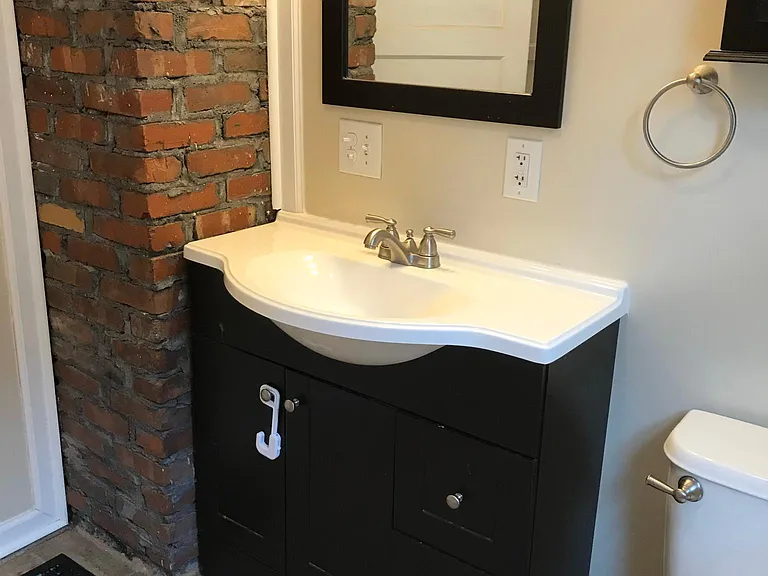 19 Russell St #2 — Photo 1