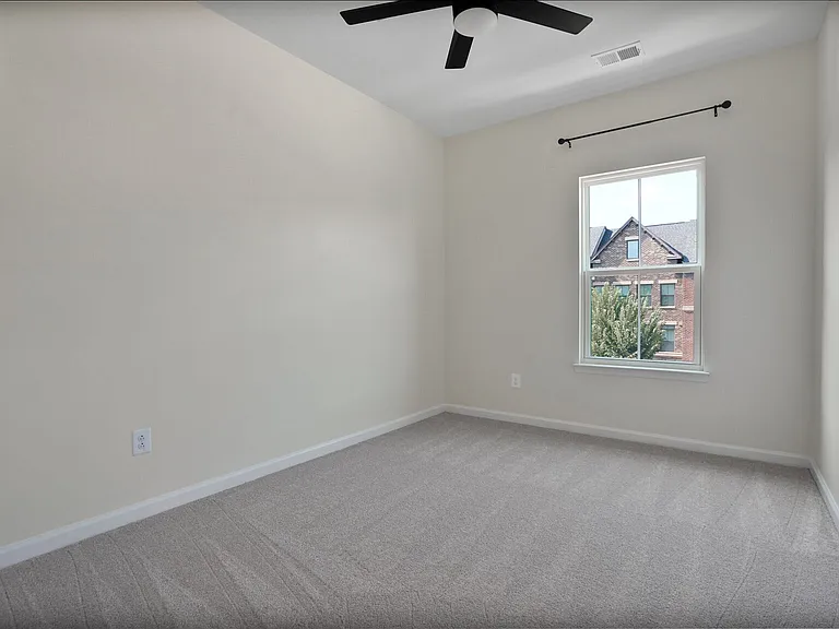 43393 Charitable St — Photo 19
