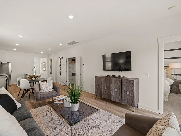 683 Birdie Dr — Photo 18