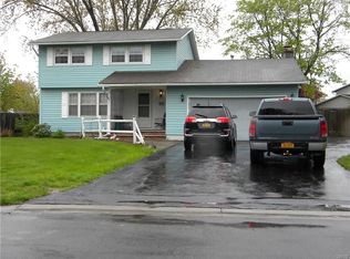 7737 Lemontree Ln, Liverpool, NY 13090