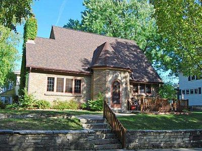 2016 N 74th St, Wauwatosa, WI, 53213