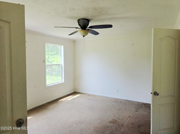 303 Crocket Avenue, New Bern, NC 28560