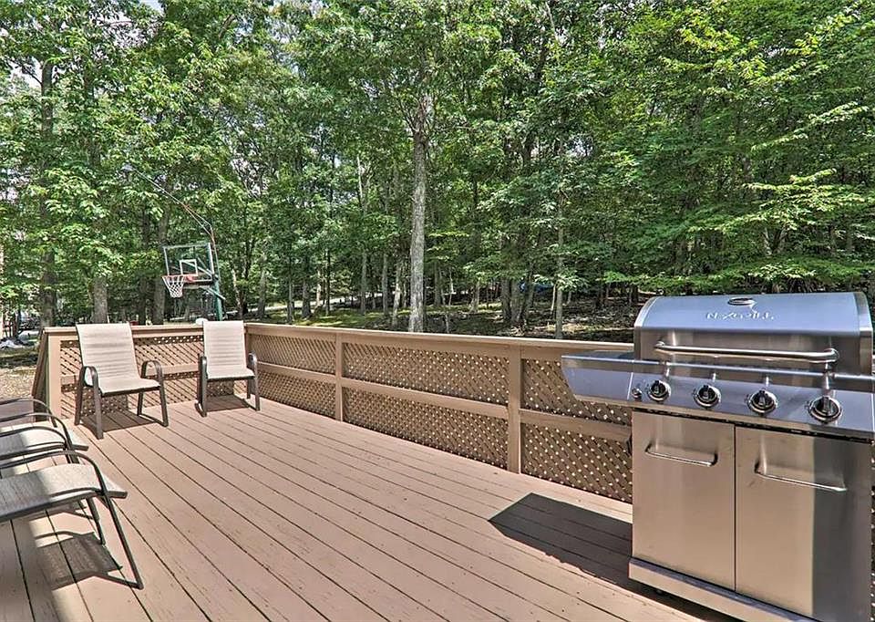 1217 Kensington Dr, East Stroudsburg, PA 18301 Zillow