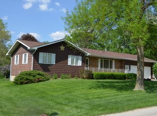 505 Front St, Fairbank, IA 50629