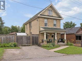 709 3rd Ave, Peterborough, ON K9J 4P4