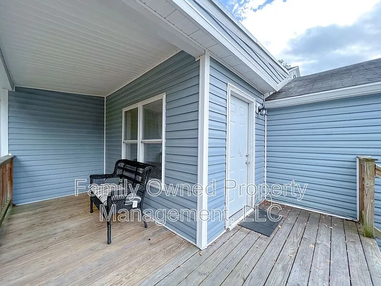 806B N Magnolia St — Photo 18