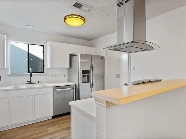 9826 Briar Ridge Dr, Austin, TX 78748