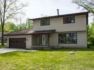 25858 Lake Dr, Elkhart, IN 46514