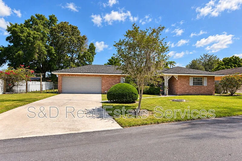 2 bed, 2.0 bath, 1074 sqft, $1,500 — Photo 1