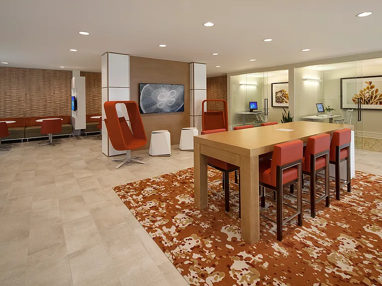 Centerpointe at Irvine Spectrum — Photo 9