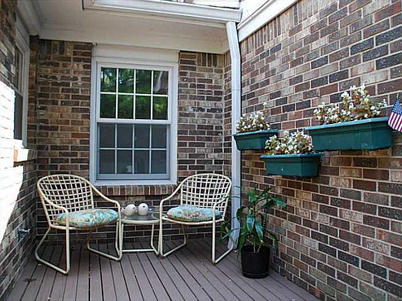 3rd image of 5388 Thicket Hill Ln