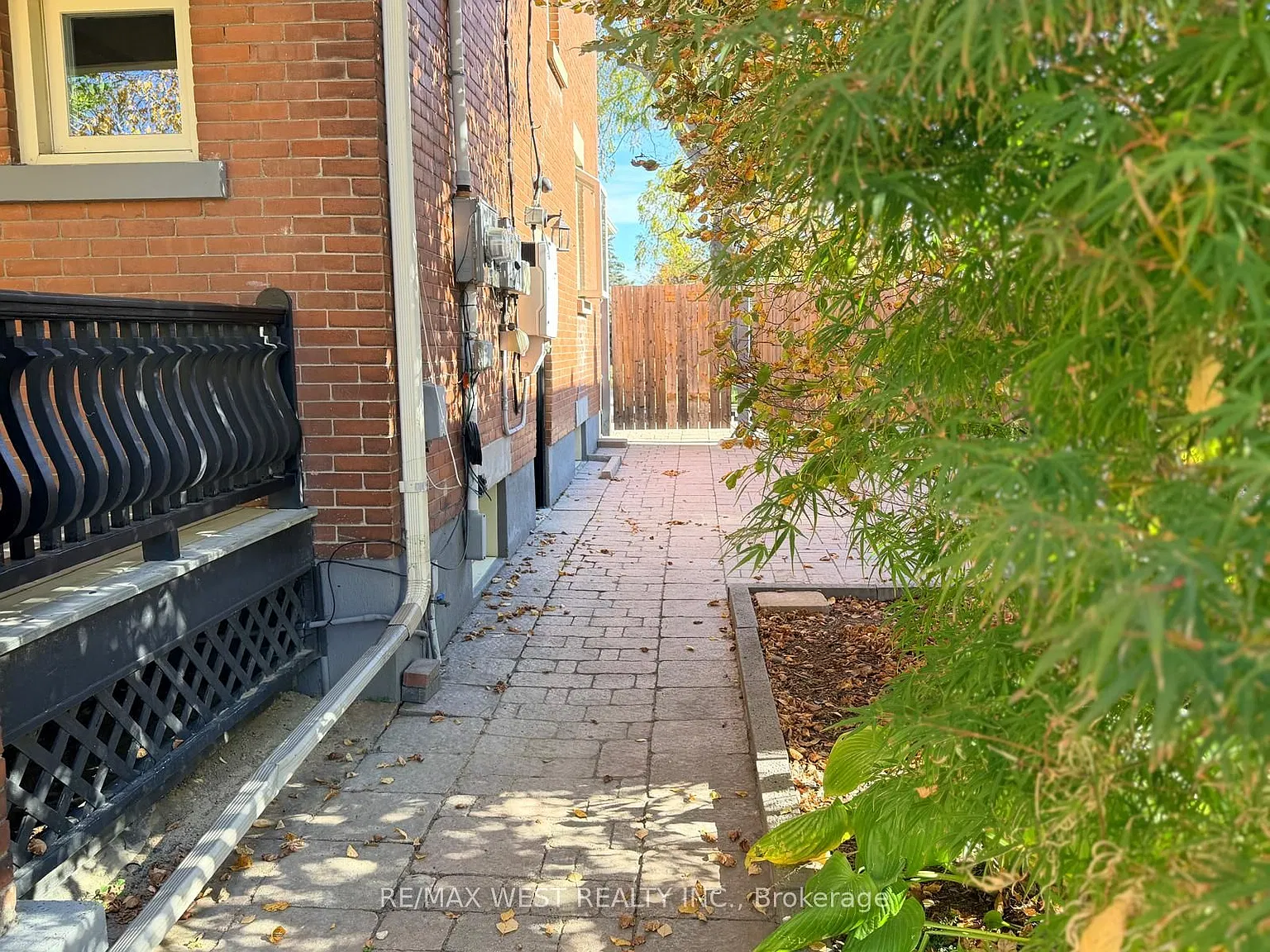 1 bed, $1,400 — Photo 3