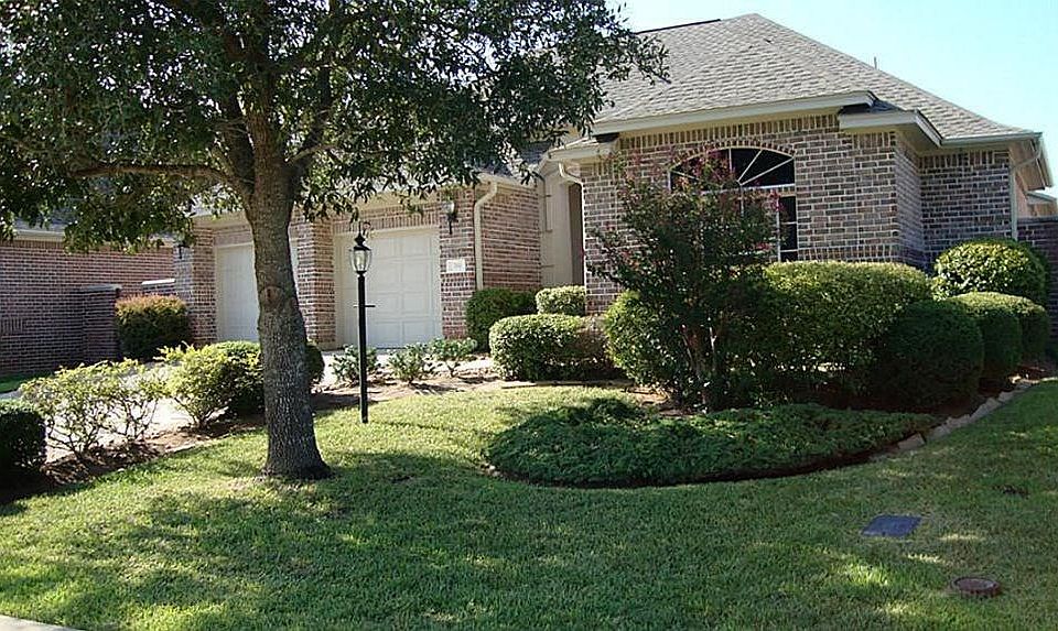 1st image of 39 Carmel Ct