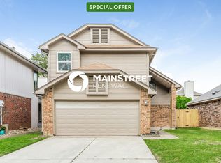 930 Boxwood Dr, Lewisville, TX 75067