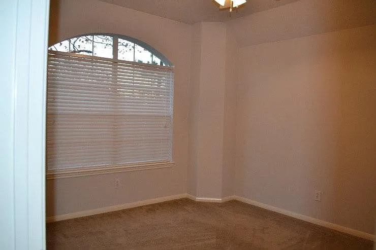 Upstairs room 2